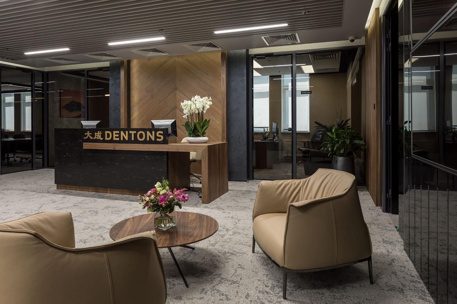 Фото Компания UALCOM закончила проект нового офиса международной компании «Dentons»